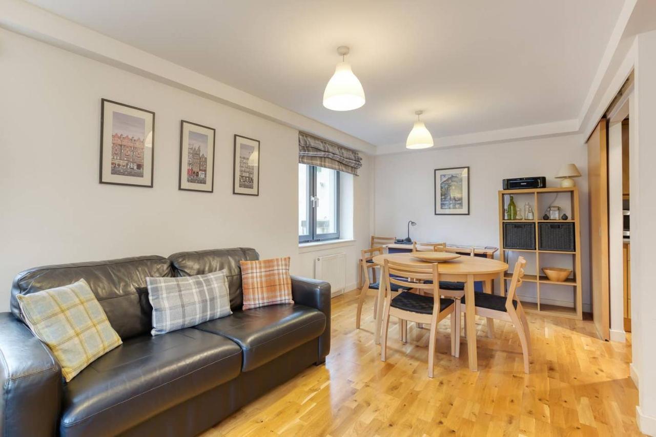 Appartement *amazing Location!*in Heart Of The City. 2br & Cot Édimbourg
