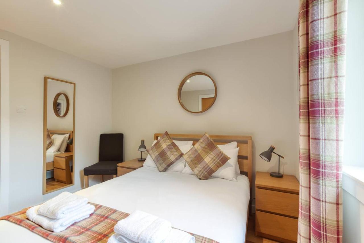 *amazing Location!*in Heart Of The City. 2br & Cot * Édimbourg